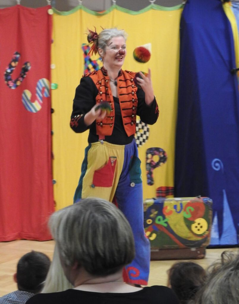 Jonglage Circus Knopf